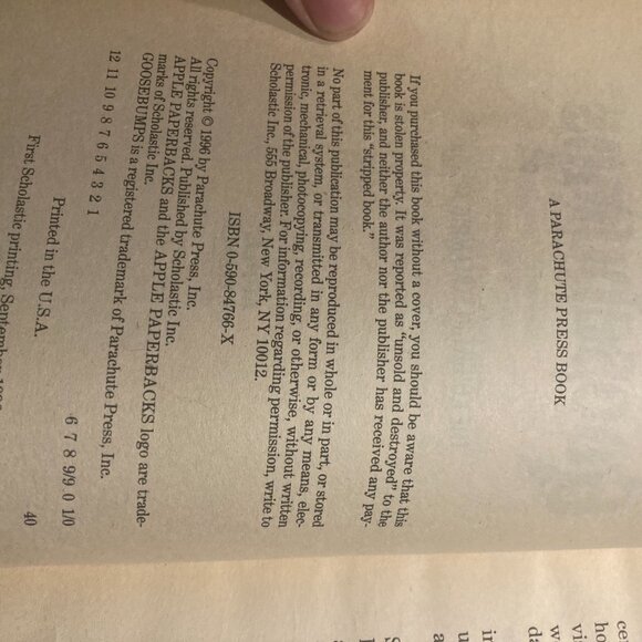 Vintage Book-Goosebumps The Knight in Screaming Armor 1996-RL Stine - Picture 2 of 4